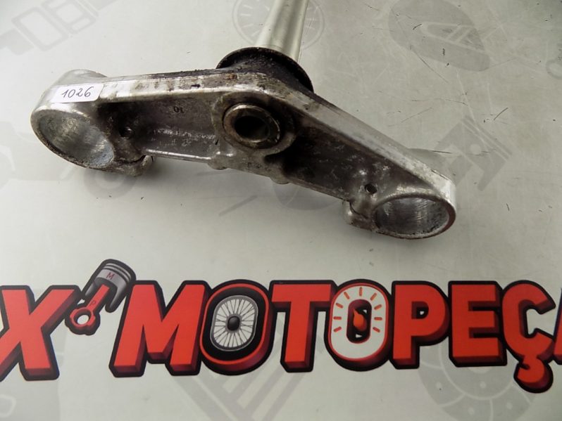 #1026 “T” Suspensão Yamaha YZF-R6 – 99 full