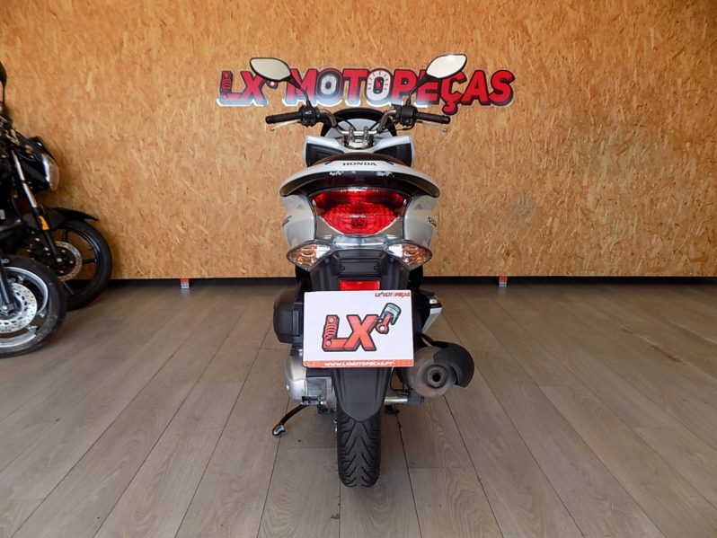 Honda PCX 125 – 2013 full
