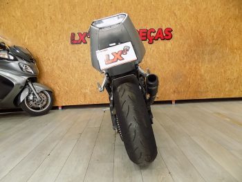 Yamaha R1 – 2002 full